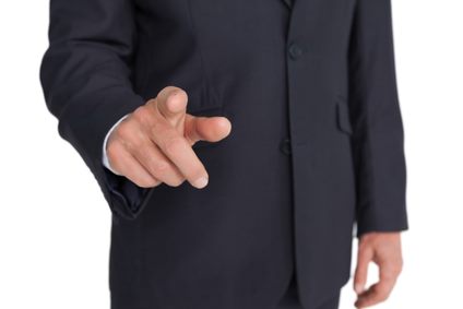 Pointing Fingers in a meeting - body language mistake